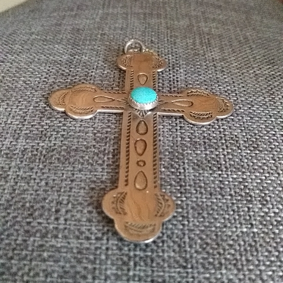 Vintage Native American Navajo Sterling & Turquoise Cross Pendant - Picture 4 of 8